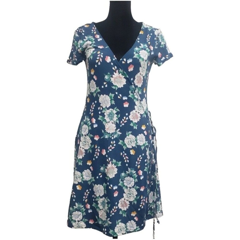 AEROPOSTALE Women's Floral Dress. Size Small. Gently worn.